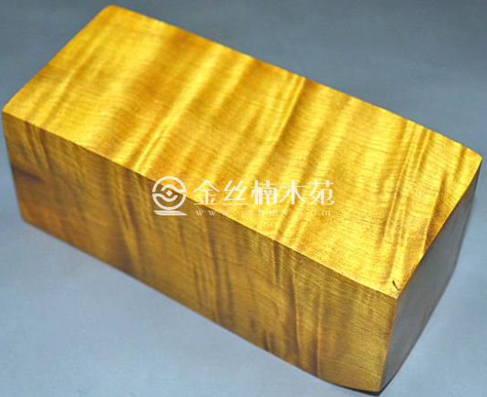 金丝楠木为啥有金丝和辨别方式(图1)
